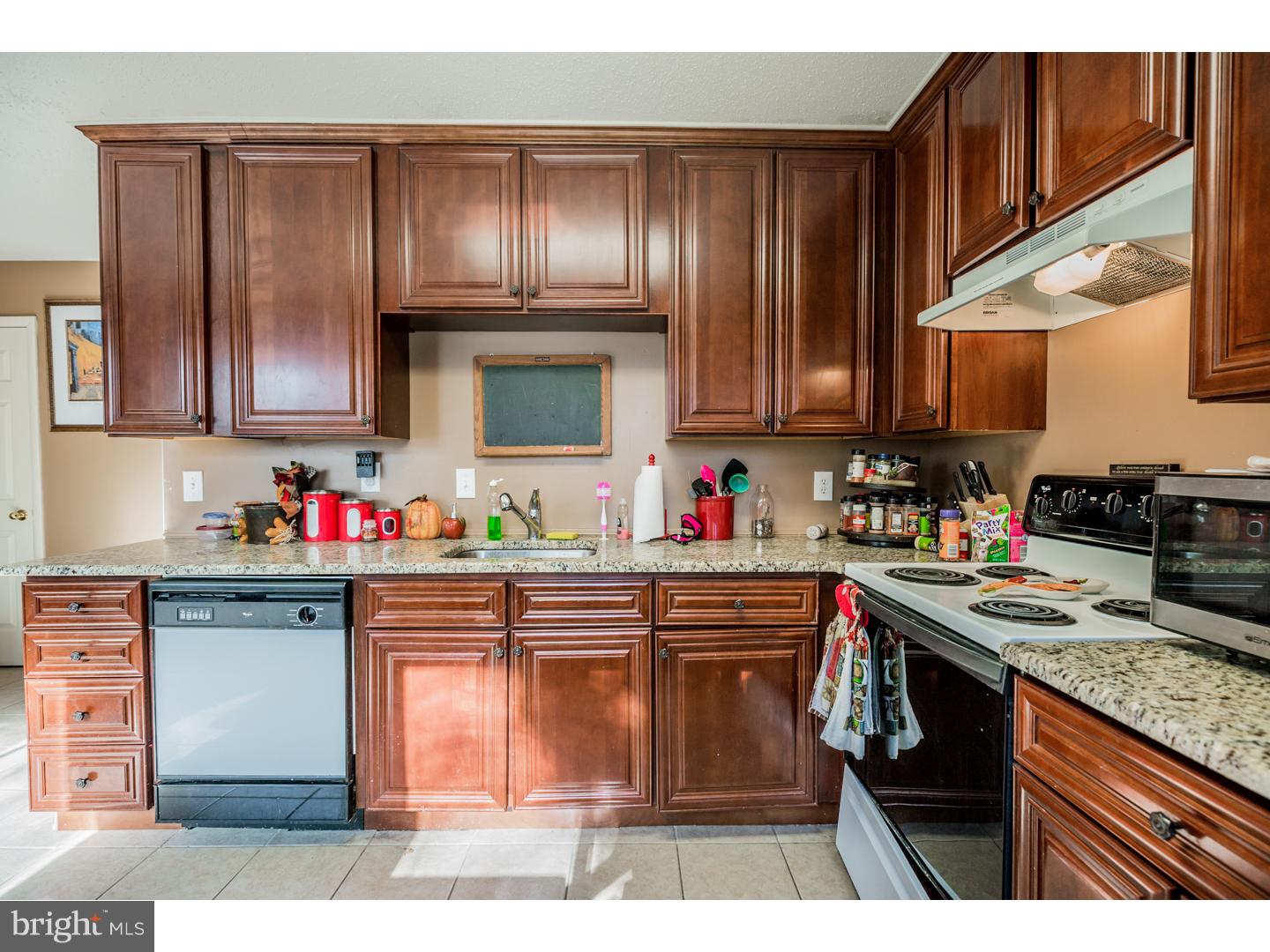 27 Chiswick Drive Lindenwold, NJ 08021 - Photo 11 of 25