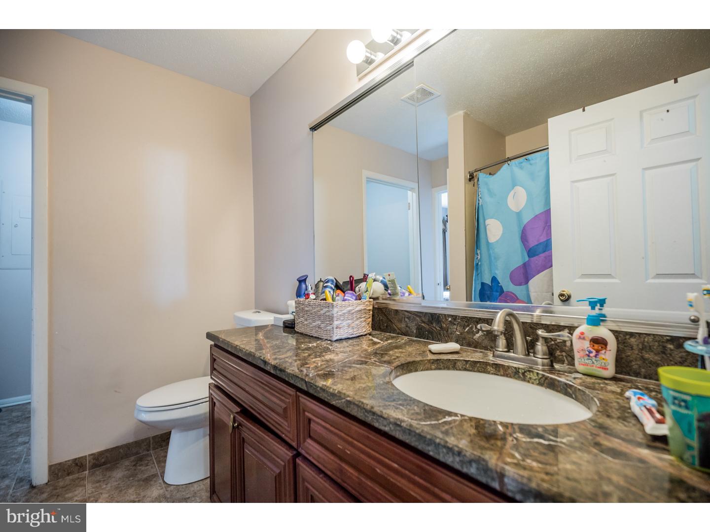 27 Chiswick Drive Lindenwold, NJ 08021 - Photo 7 of 25