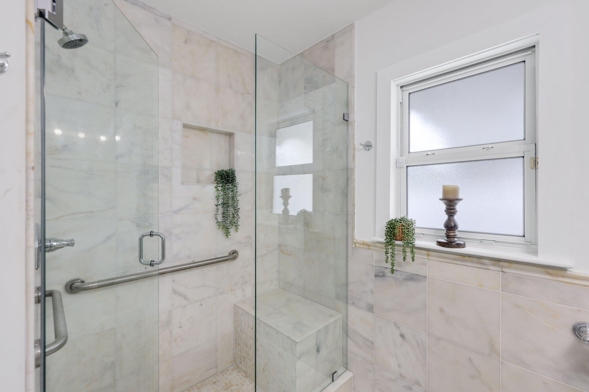 744 Sunset Road West Palm Beach, FL 33401 - Photo 15 of 37 744 Sunset Road - 31.jpg-SMALL