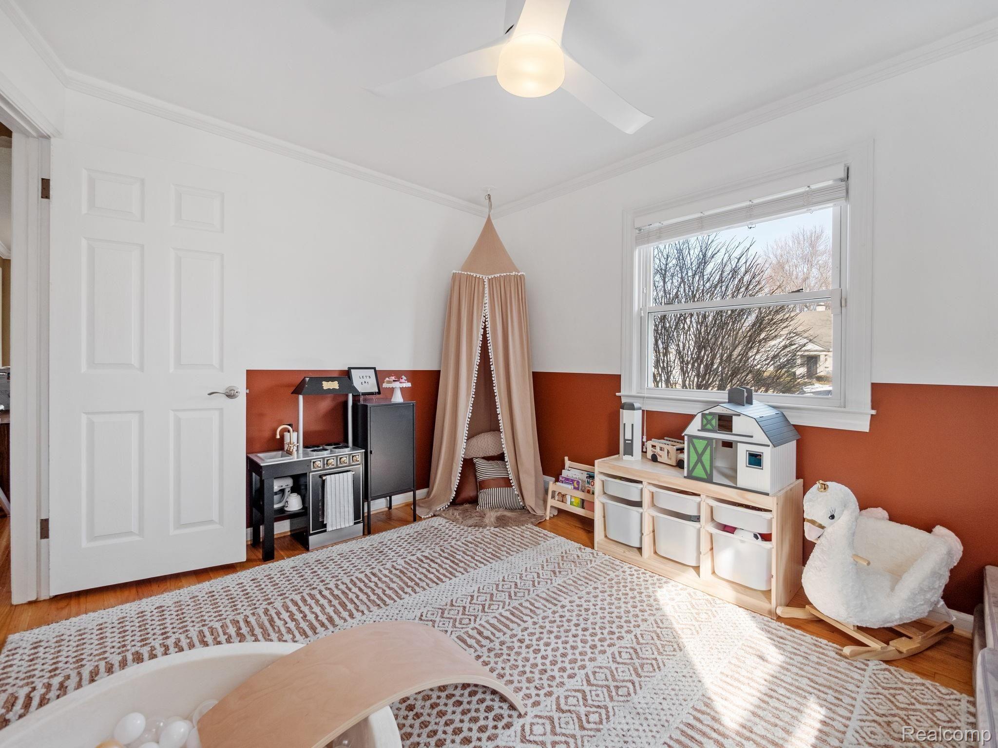3507 Normandy Road Royal Oak, MI 48073 - Photo 23 of 43 Currently being used as a playroom