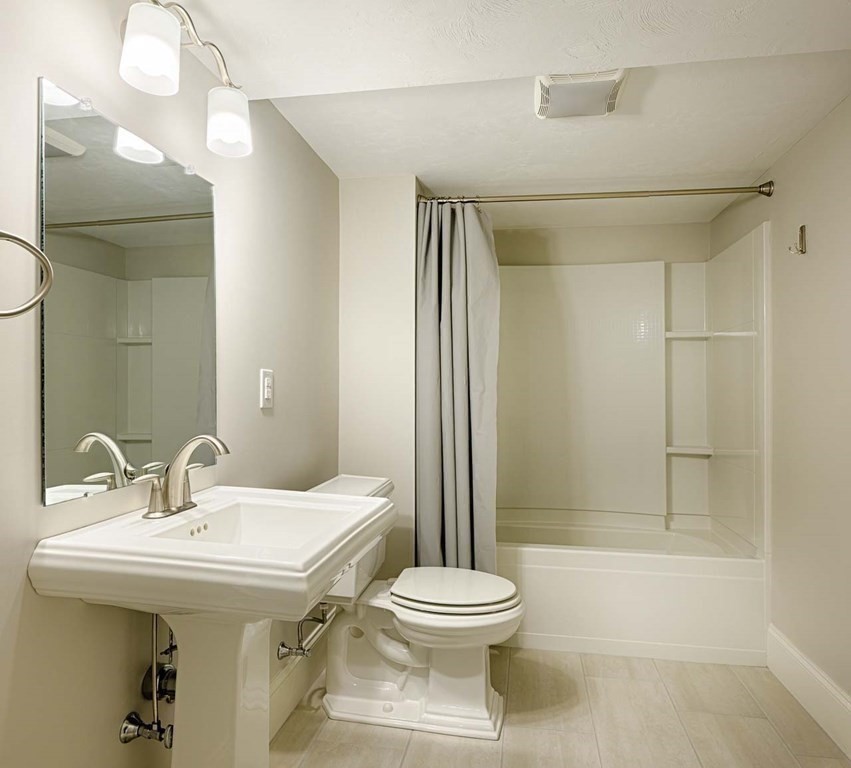 136 Brookview Road, Unit 136 Franklin, MA 02038 - Photo 29 of 38 Gallery Image 29