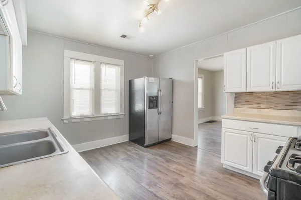$365,000 | 752 Crescent Street Northeast, Grand Rapids, MI 49503