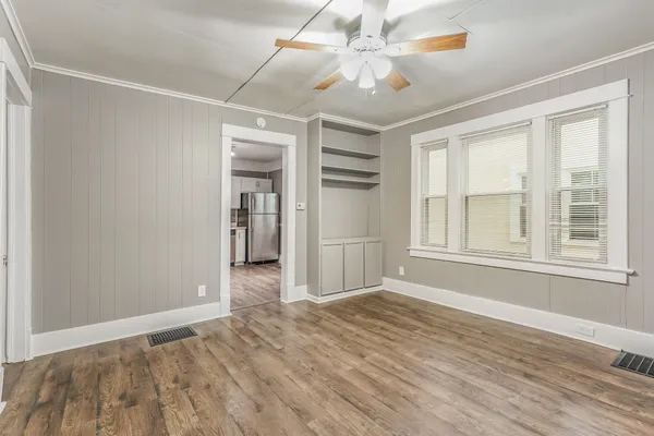 $365,000 | 752 Crescent Street Northeast, Grand Rapids, MI 49503