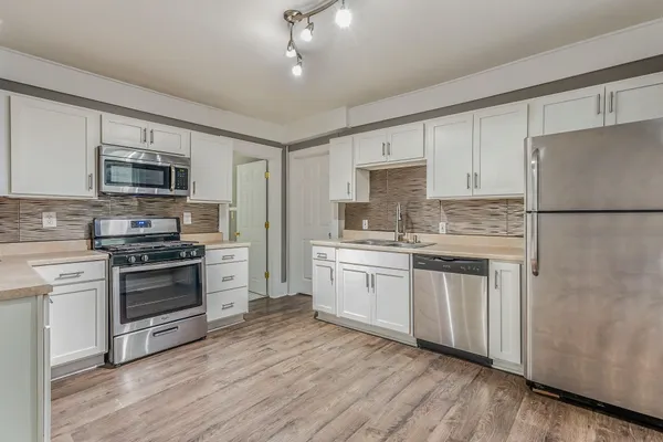$365,000 | 752 Crescent Street Northeast, Grand Rapids, MI 49503