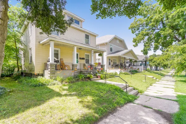 $365,000 | 752 Crescent Street Northeast, Grand Rapids, MI 49503