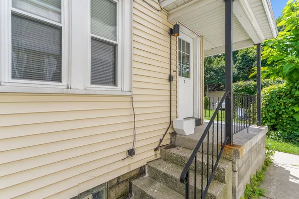 $365,000 | 752 Crescent Street Northeast, Grand Rapids, MI 49503