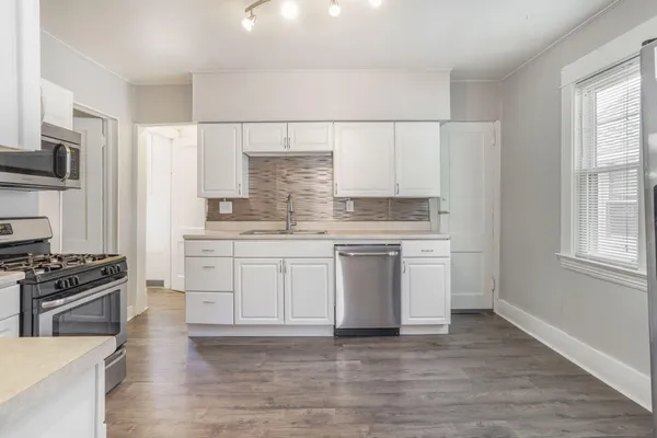 $365,000 | 752 Crescent Street Northeast, Grand Rapids, MI 49503