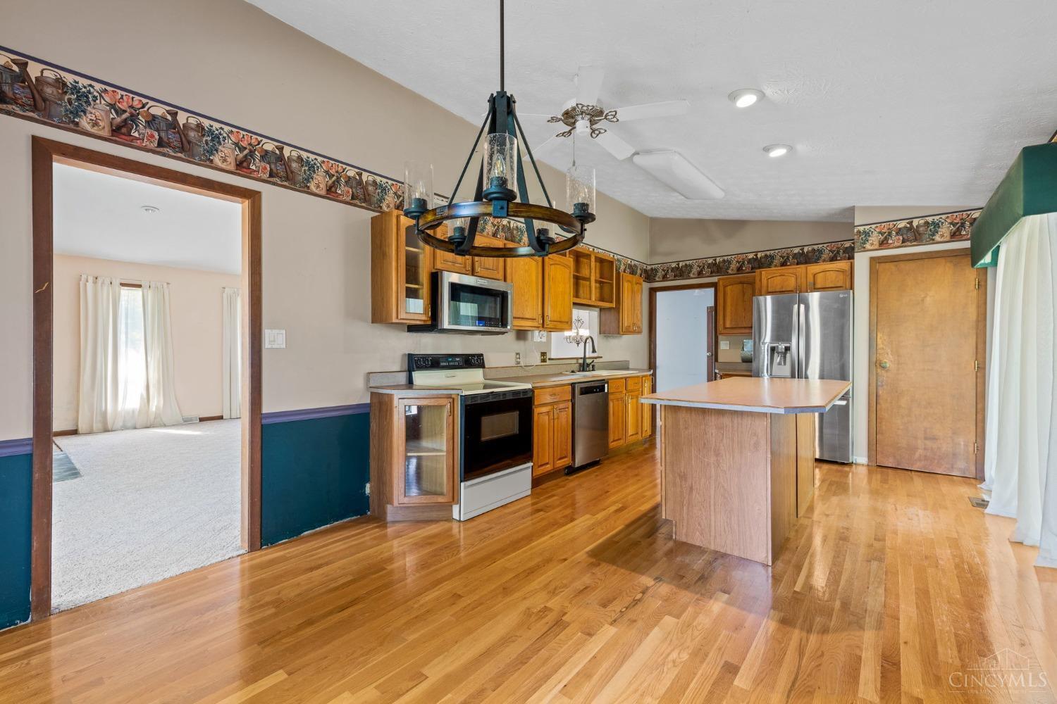 307 8 Mile Road Cincinnati, OH 45255 - Photo 11 of 33 Gallery Image 11