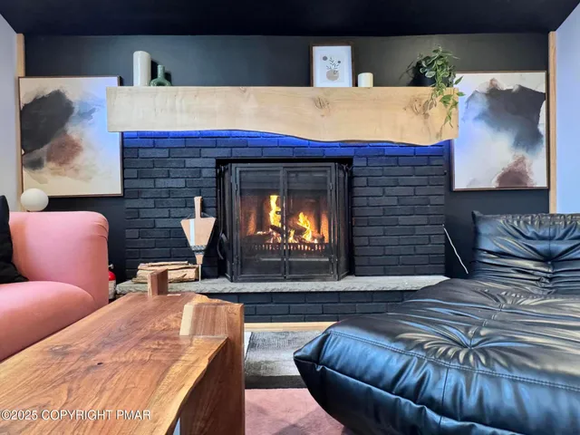 $2,100 | 261 Overlook Drive, East Stroudsburg, PA 18301