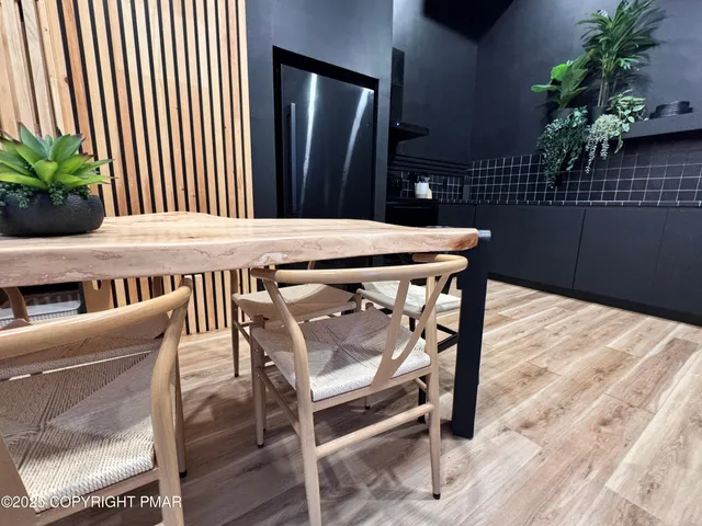 $2,100 | 261 Overlook Drive, East Stroudsburg, PA 18301