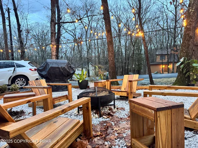 $2,100 | 261 Overlook Drive, East Stroudsburg, PA 18301