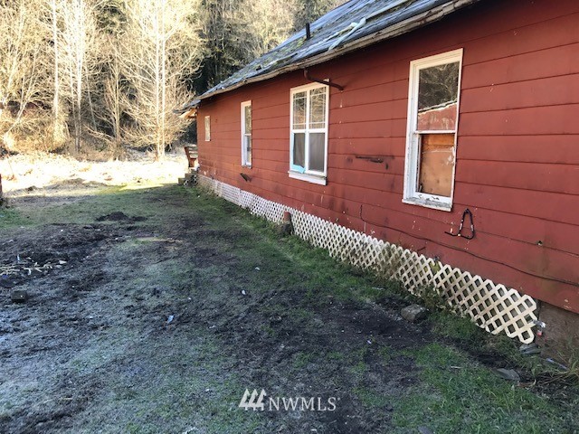 27625 Lower Burnett Road East Buckley, WA 98321 - Photo 4 of 25 Gallery Image 4