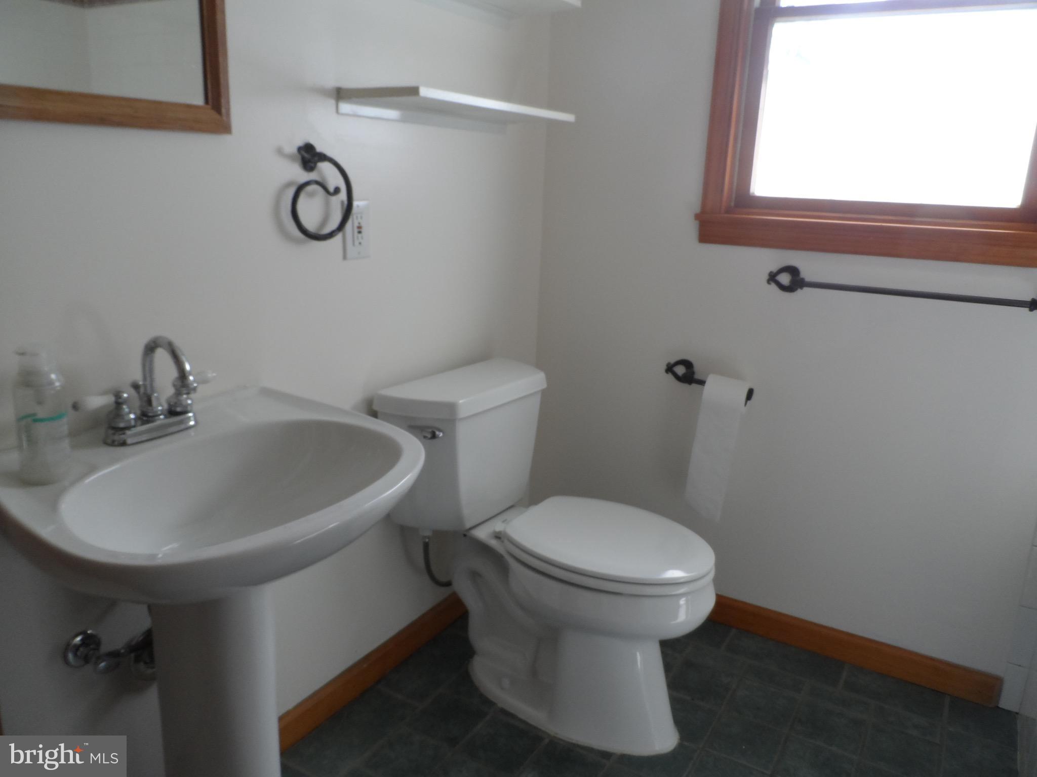 1021 Minnetonka Road Severn, MD 21144 - Photo 15 of 30 Bath