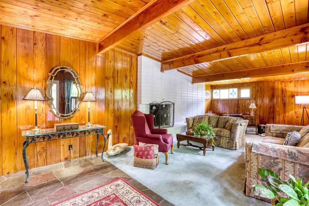 48 Great Woods Road Saugus, MA 01906 - Photo 8 of 25 Gallery Image 8