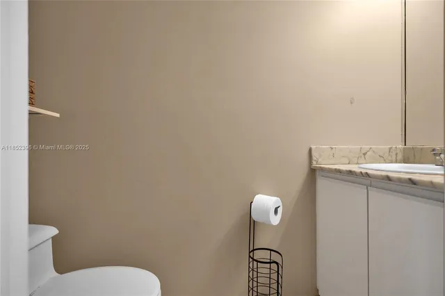 $425,000 | 10194 Southwest 77th Court, Miami, FL 33156