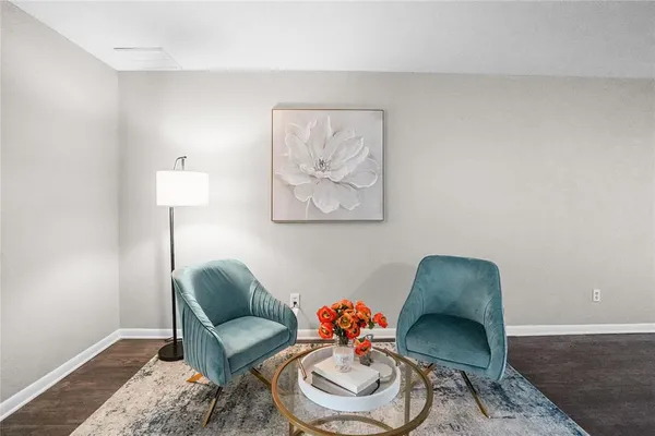 $1,150 | 4502 Gaston Avenue, Unit 319, Dallas, TX 75246