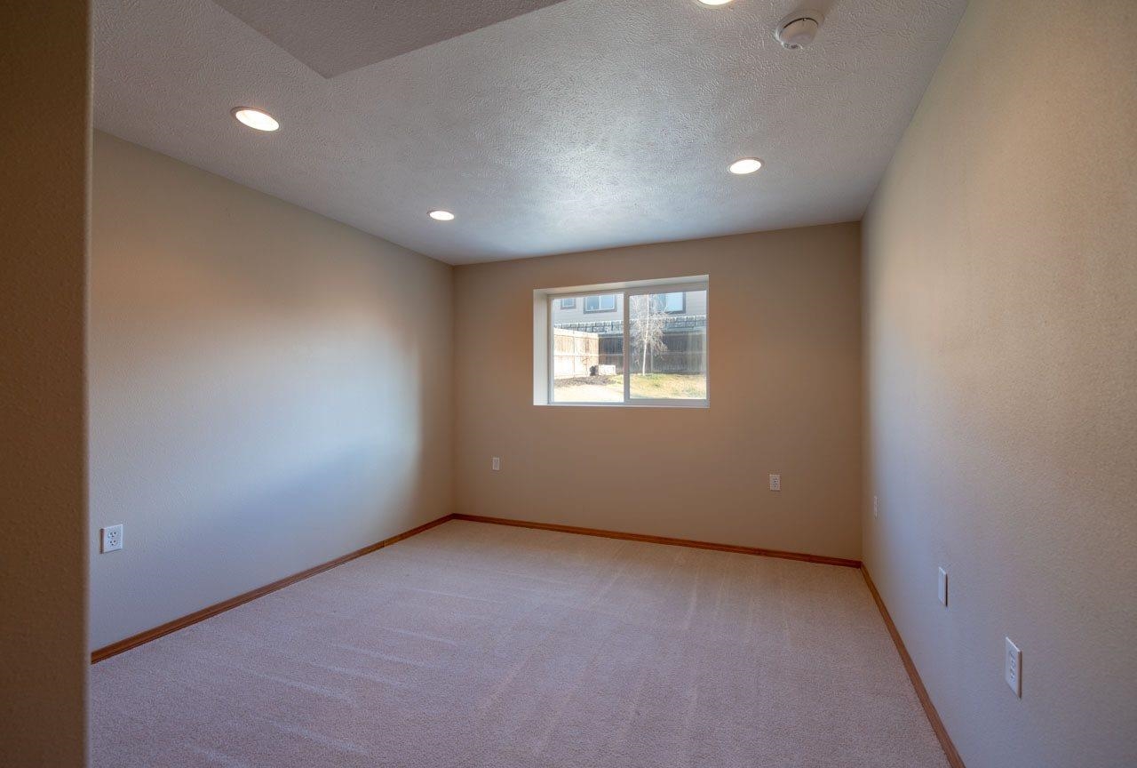 8908 North Pamela Street Spokane, WA 99208 - Photo 27 of 35