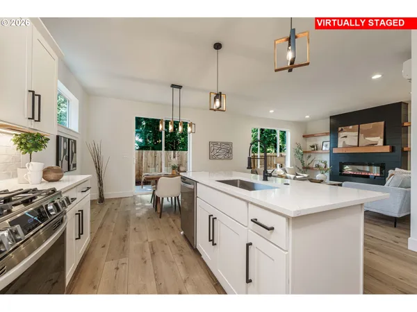 $555,000 | 19362 Juniper Court, Oregon City, OR 97045