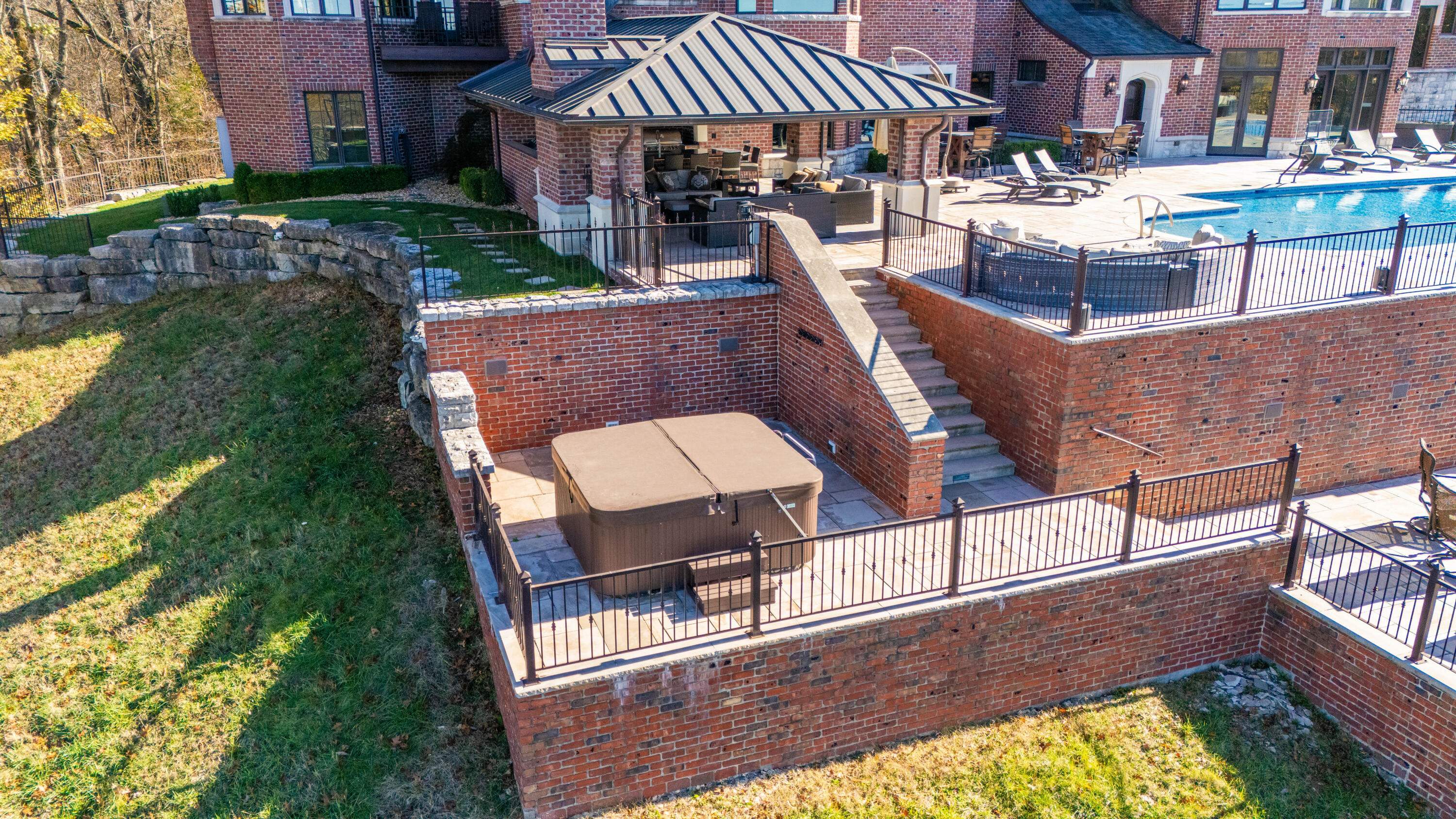 6052 East Summit View Drive Springfield, MO 65809 - Photo 122 of 129 DJI_20240602214631_0029_D