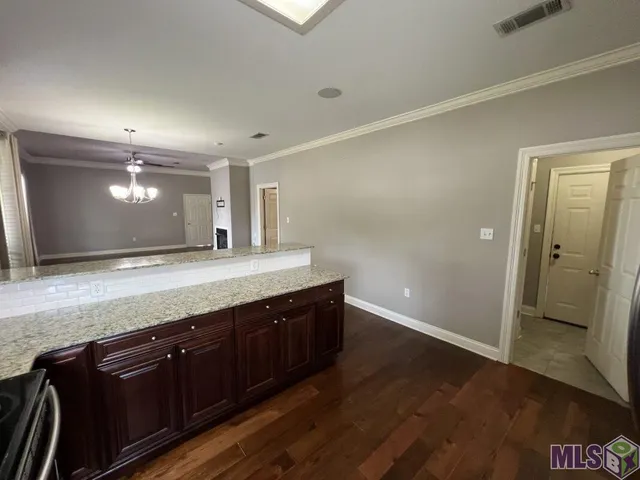 $2,025 | 5518 Arialo Drive, Baton Rouge, LA 70820