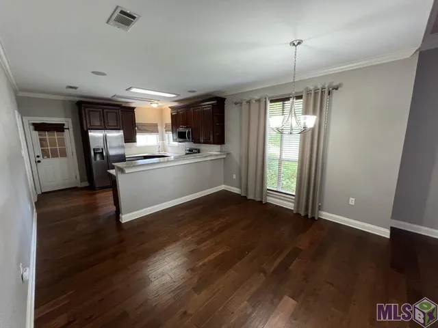 $2,025 | 5518 Arialo Drive, Baton Rouge, LA 70820