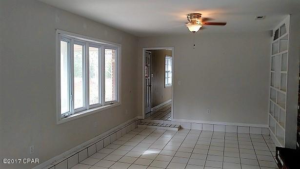 2572 Pioneer Road Chipley, FL 32428 - Photo 9 of 30