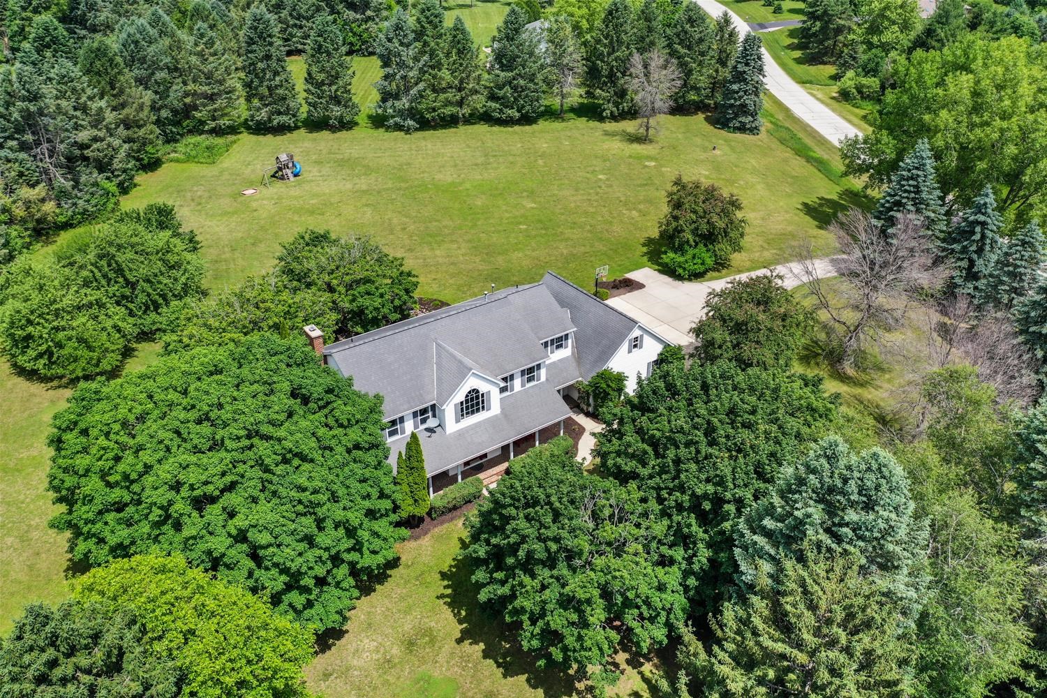 4720 Wedgestone Court Oneida, WI 54155 - Photo 3 of 70