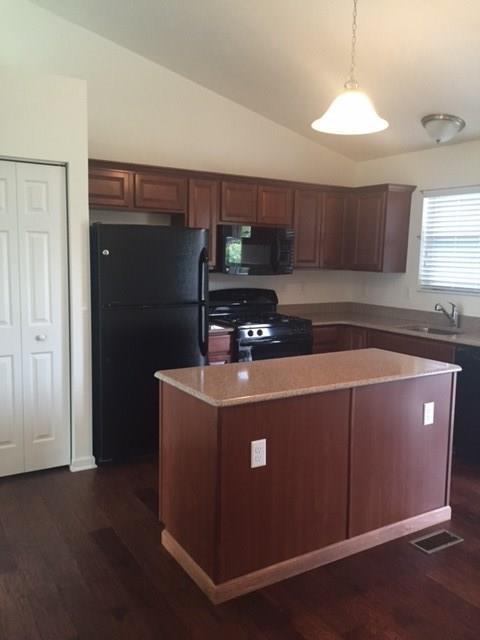 202 West Country Barn Road Houston, PA 15342 - Photo 6 of 22 Kitchen