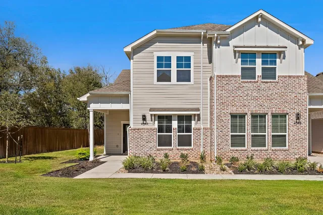 $315,000 | 454 Orleanian Drive, Unit A, Buda, TX 78610