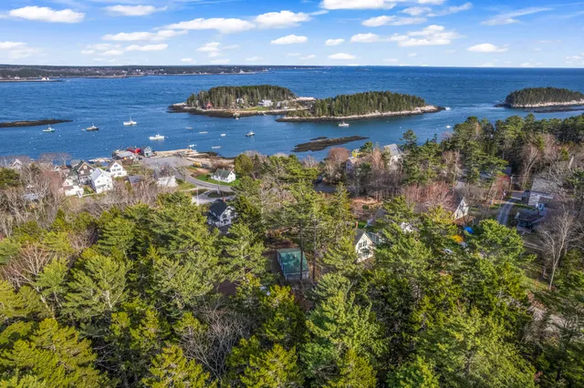 $250,000 | 15 Blueberry Hill Road, Georgetown, ME 04548