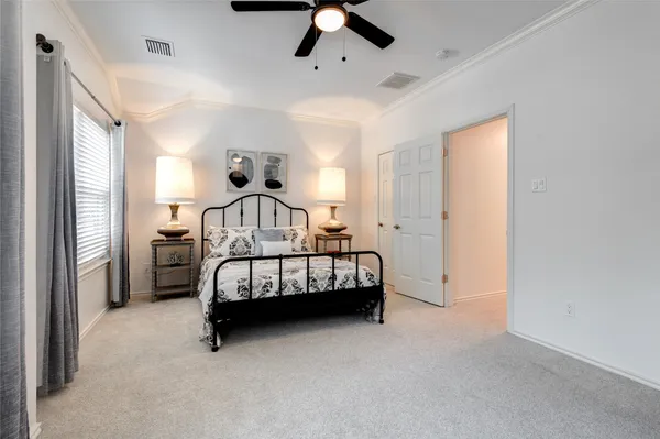 $2,900 | 35 North Walden Elms Circle, The Woodlands, TX 77382