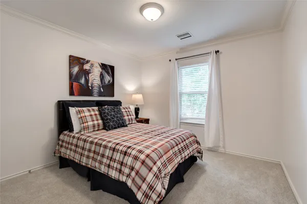 $2,900 | 35 North Walden Elms Circle, The Woodlands, TX 77382