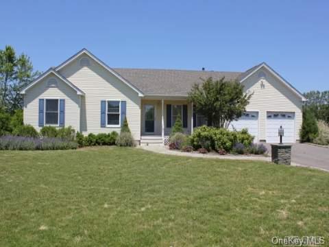 170 Vineyard Way Riverhead, NY 11901 - Photo 1 of 1