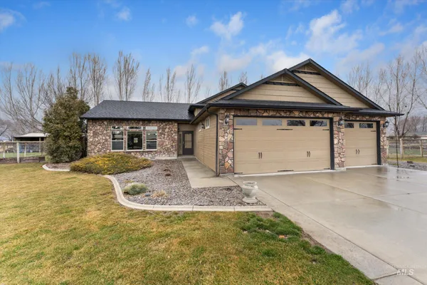 $650,000 | 26530 Noahs Landing Circle, Wilder, ID 83676