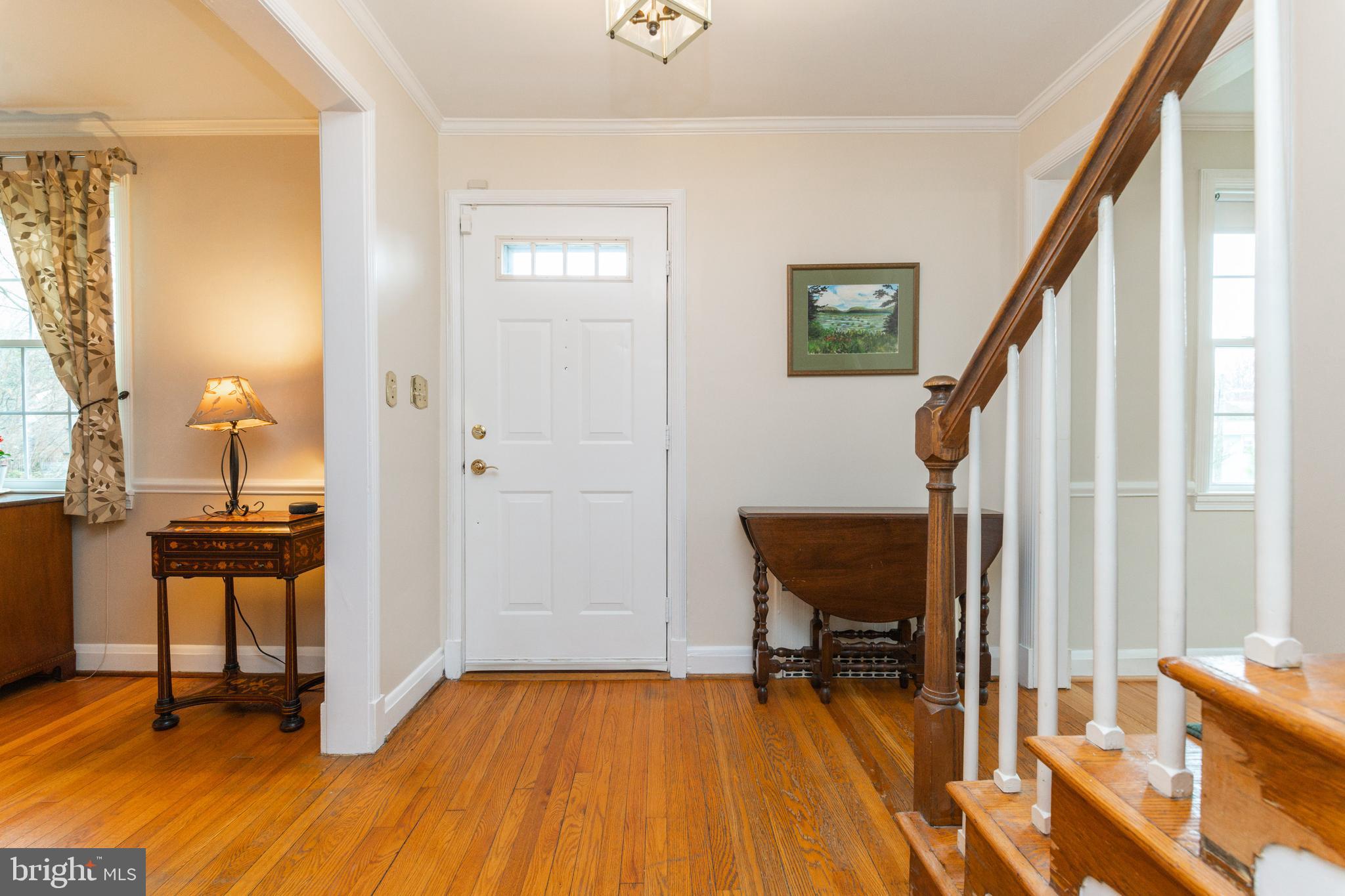 731 Anneslie Road Baltimore, MD 21212 - Photo 9 of 37 Main Level Foyer