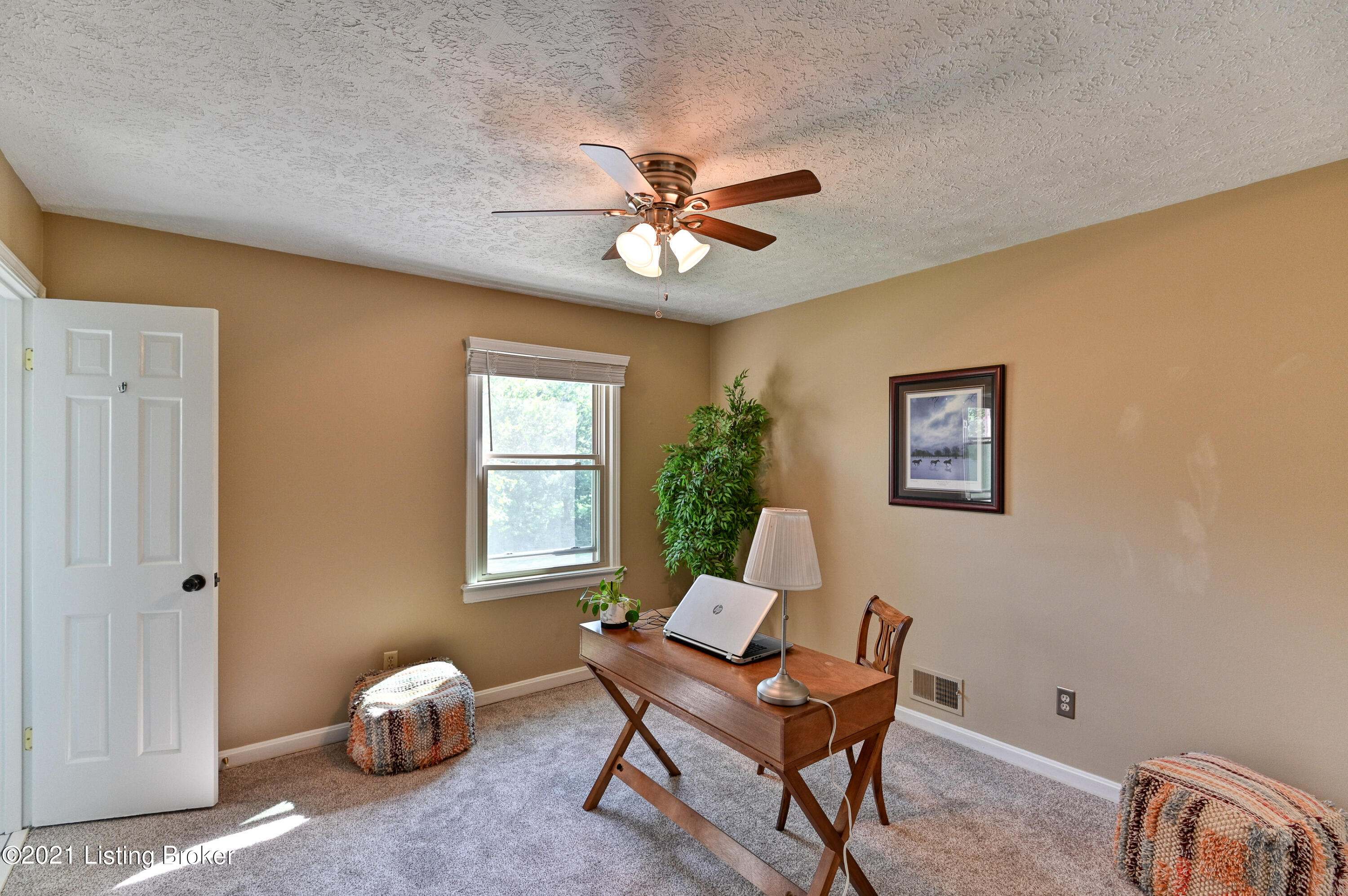 2913 Seneca Park Road Louisville, KY 40205 - Photo 23 of 43 025 - 20210927-1324