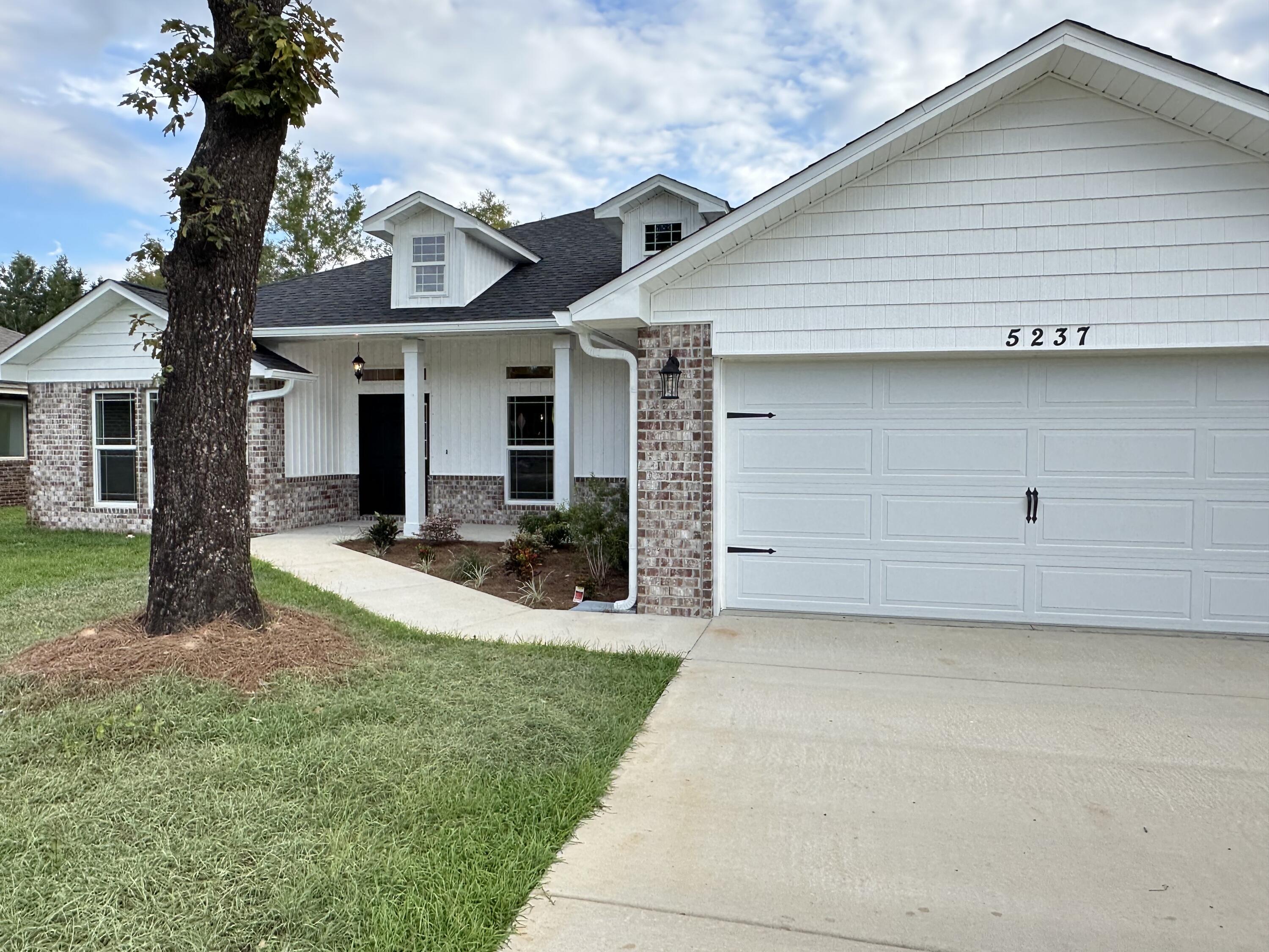 5295 Wahoo Road Milton, FL 32583 - Photo 3 of 21 Gallery Image 3