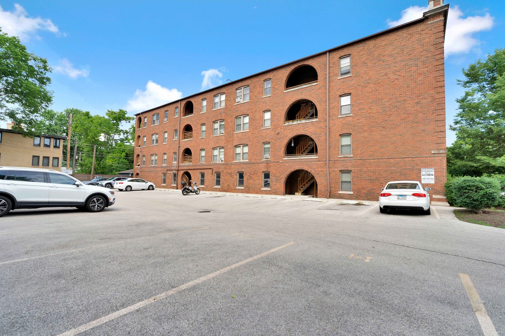 58 Forest Avenue, Unit 2S Riverside, IL 60546 - Photo 16 of 18