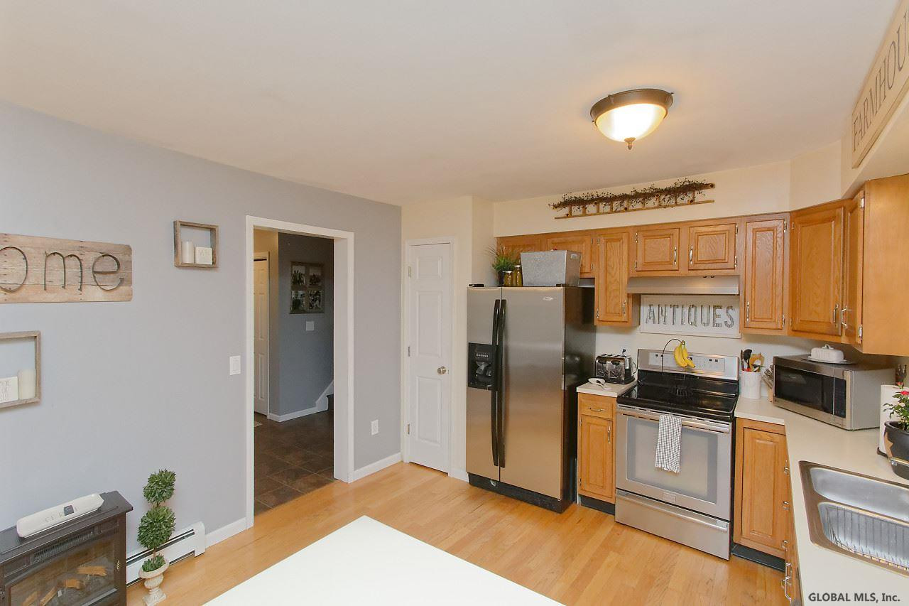 228 Biittig Road Averill Park, NY 12018 - Photo 5 of 25 Photo 5