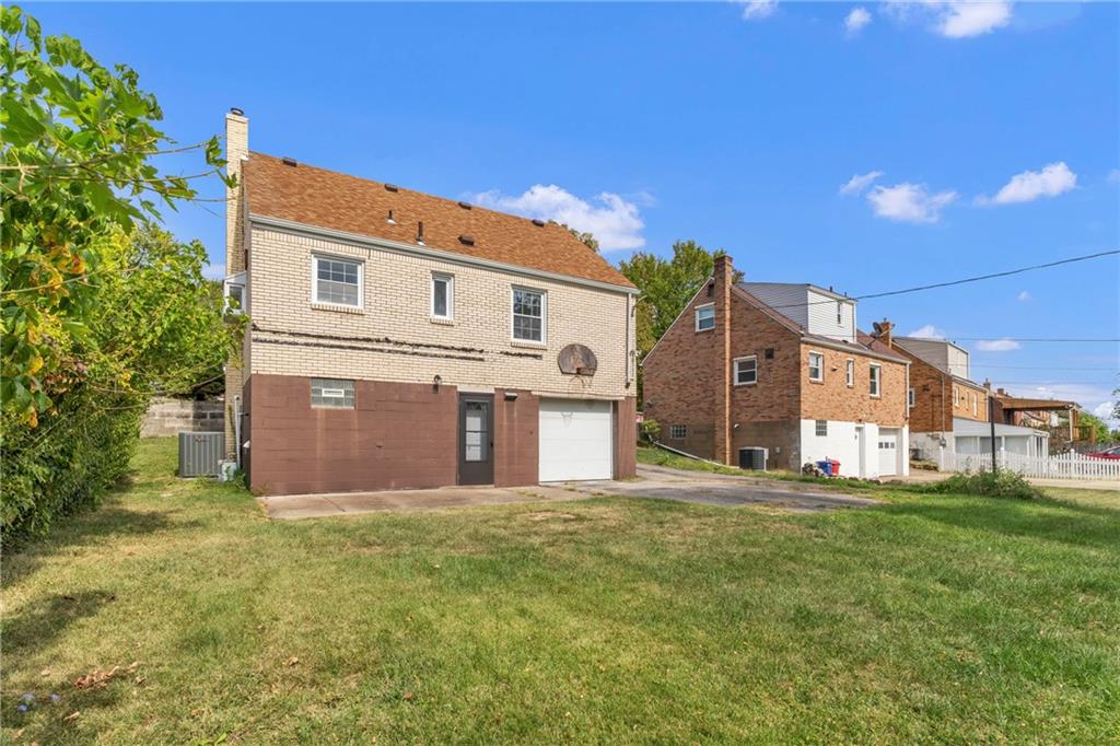 1281 Kirsopp Avenue Pittsburgh, PA 15220 - Photo 32 of 41