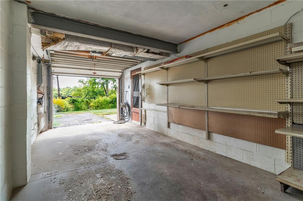 1281 Kirsopp Avenue Pittsburgh, PA 15220 - Photo 36 of 41