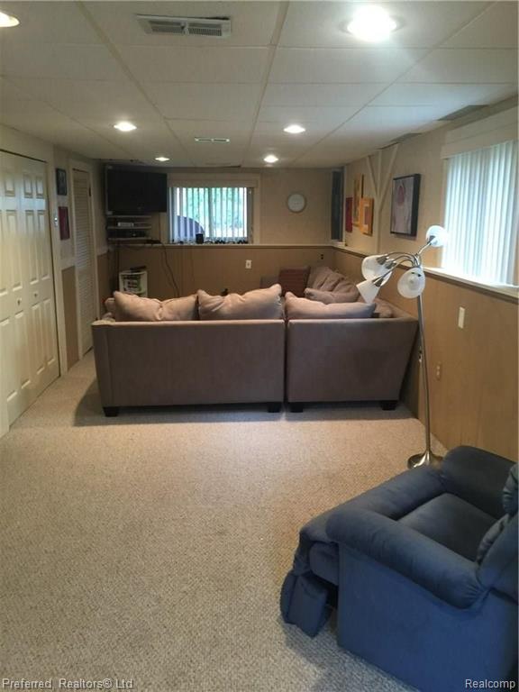 14513 Riverside Street Livonia, MI 48154 - Photo 20 of 22
