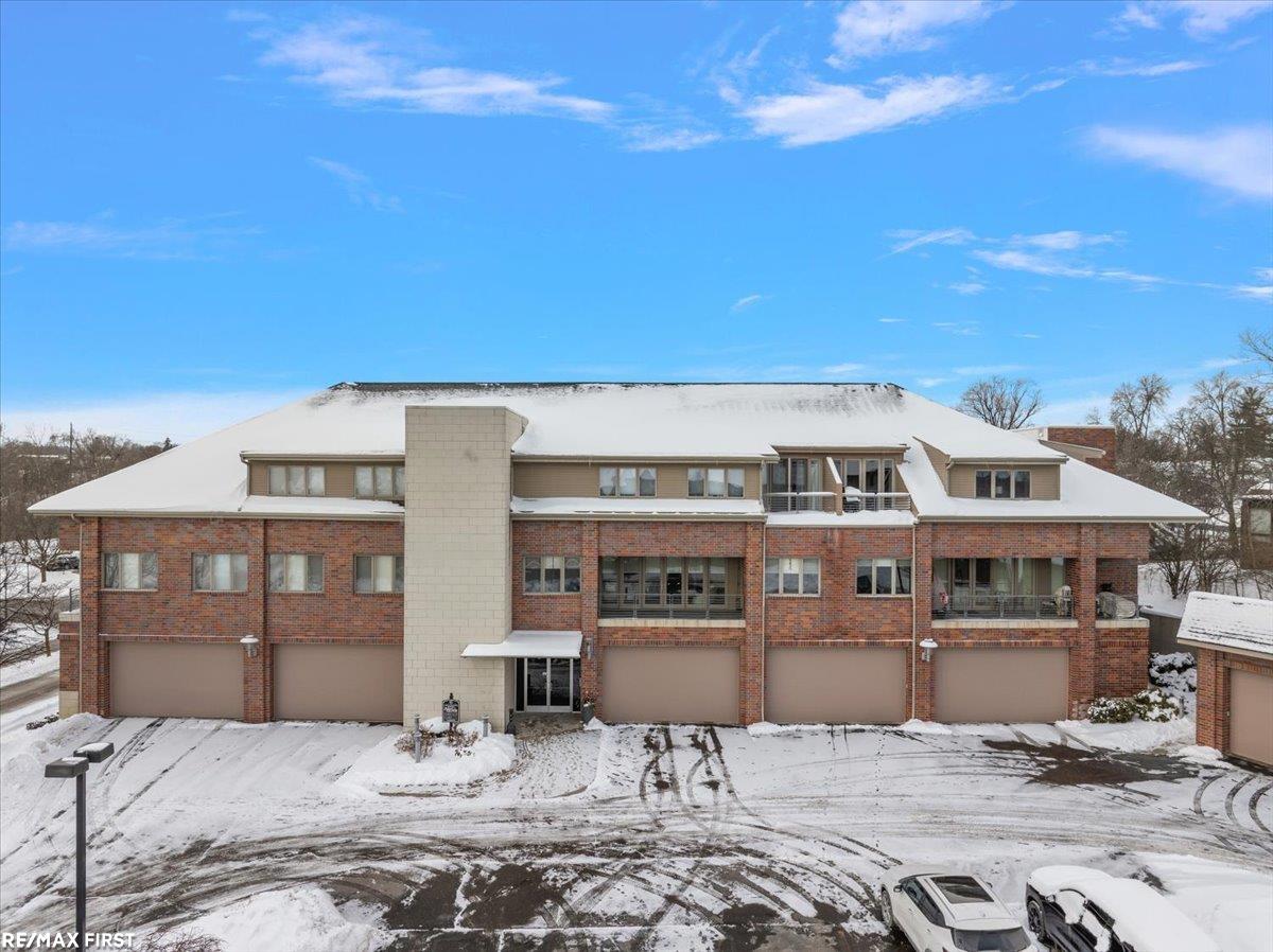 714 North Main Street, Unit 204 Rochester, MI 48307 - Photo 6 of 77