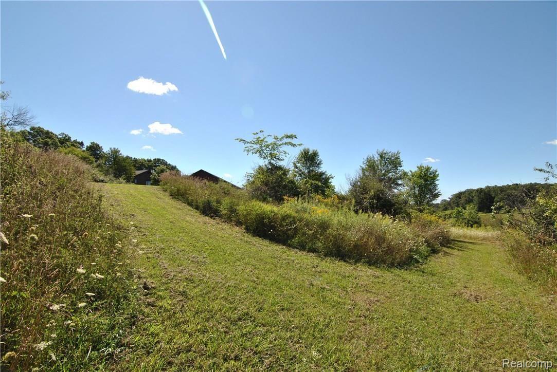2497 East Clyde Road Howell, MI 48855 - Photo 81 of 95 Trails....