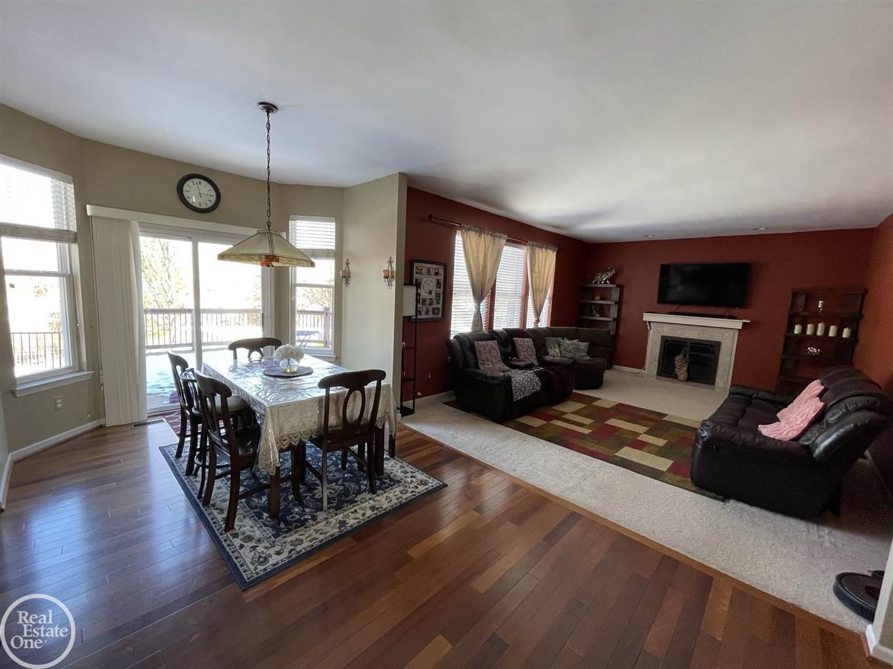 623 Wade Court Rochester, MI 48307 - Photo 13 of 38 50034985-12.JPG