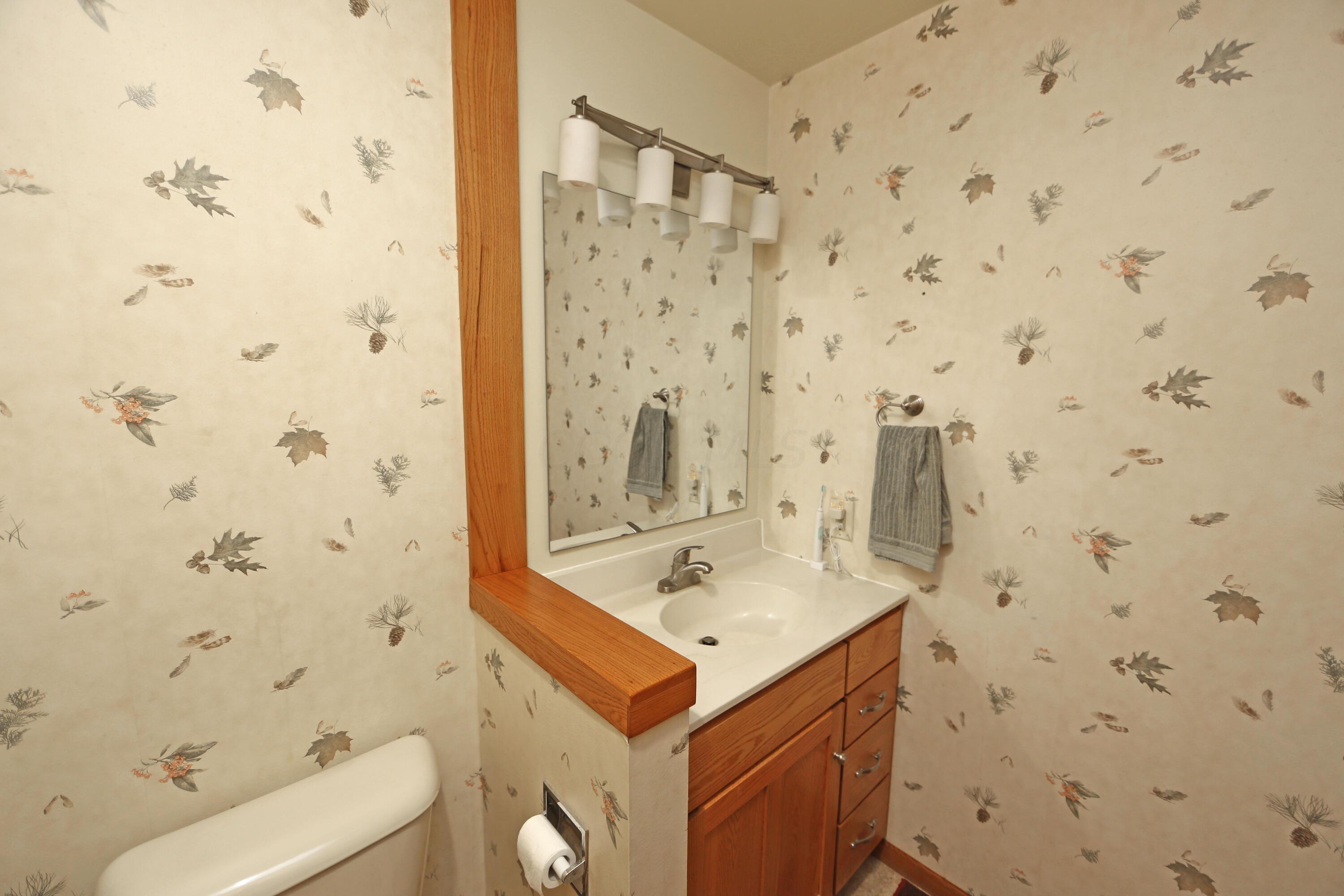 24704 Lepley Road Gambier, OH 43022 - Photo 29 of 60 IMG_7405