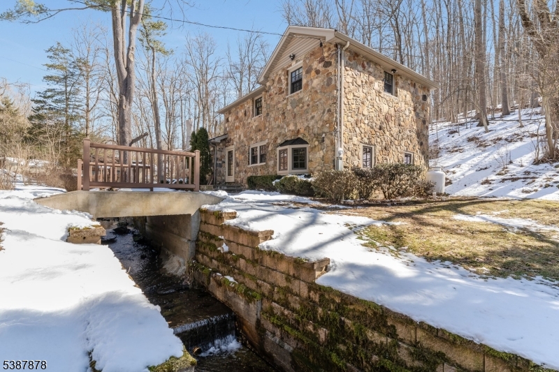63 Sanatorium Road Glen Gardner, NJ 08826 - Photo 3 of 29