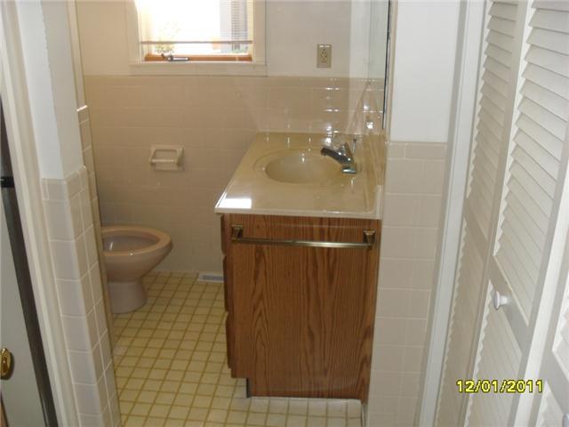 9634 Brookville Road Indianapolis, IN 46239 - Photo 11 of 15 Gallery Image 11