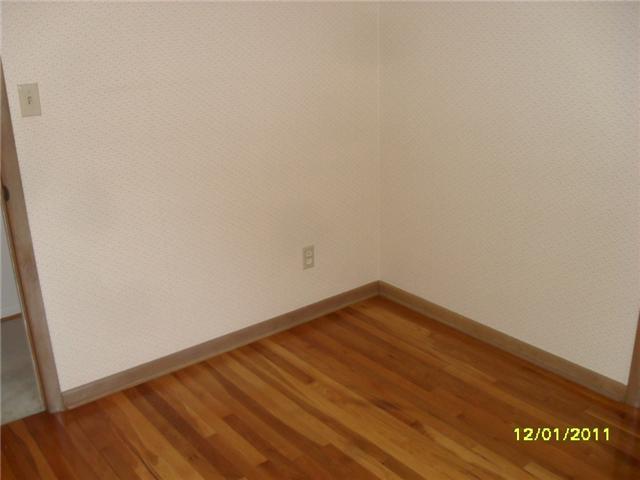 9634 Brookville Road Indianapolis, IN 46239 - Photo 12 of 15 Gallery Image 12