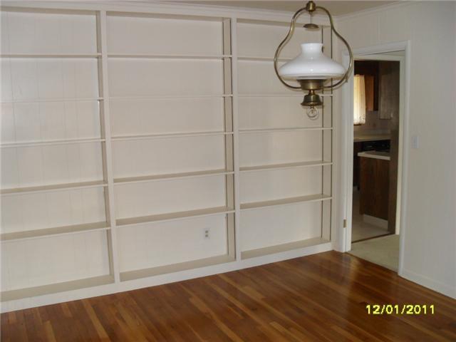 9634 Brookville Road Indianapolis, IN 46239 - Photo 3 of 15 Gallery Image 3